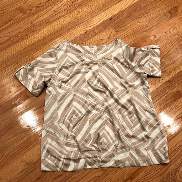 Old Navy s/s Maternity Top / Size: XL - Picture 1 of 3